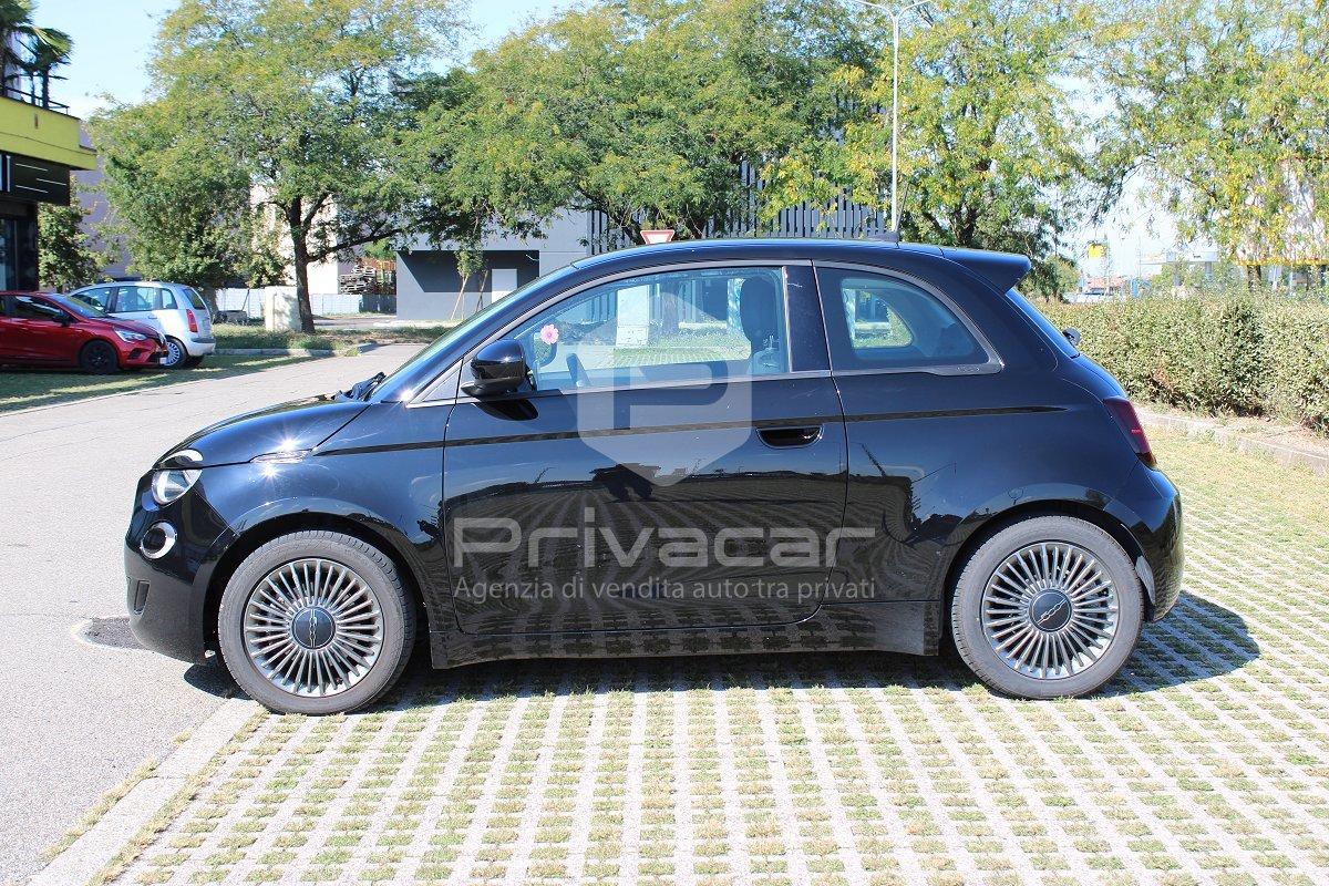 FIAT 500e Berlina 42 kWh Passion