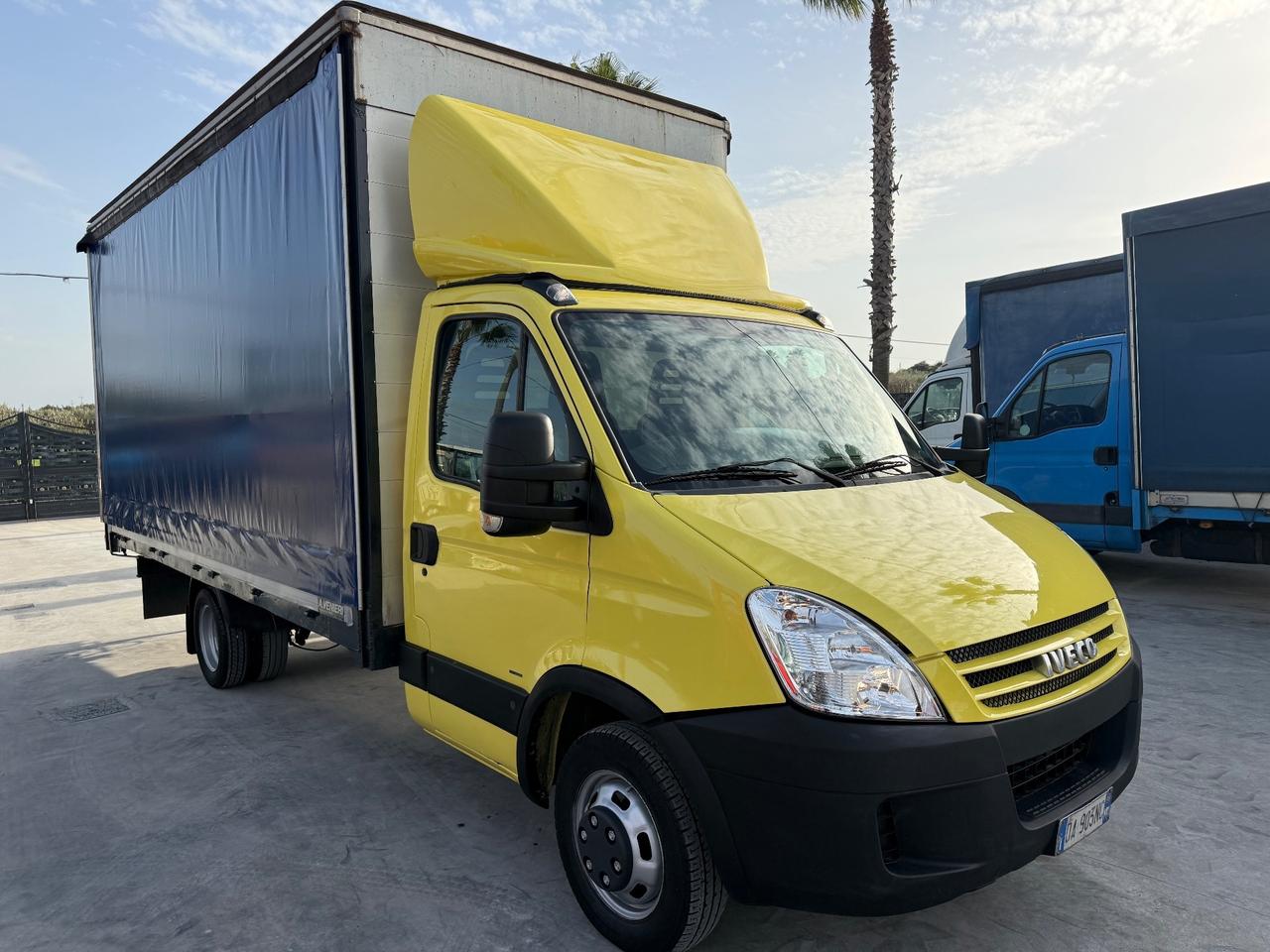 Iveco Daily 35/15 centinato alla francese lungo 5 metriiiii