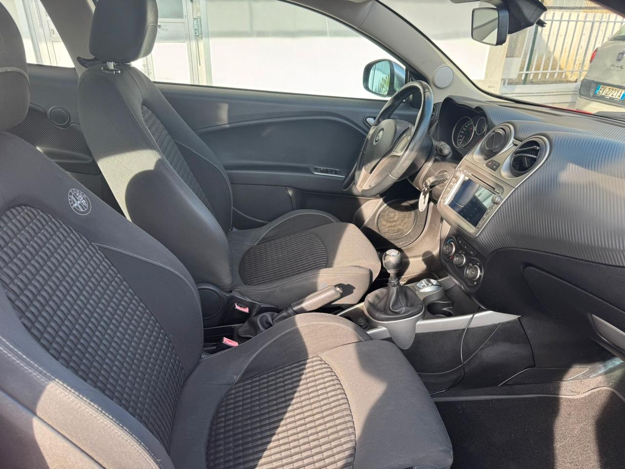 Alfa Romeo MiTo 1.6 JTDm-2 S&S Distinctive Sport Pack