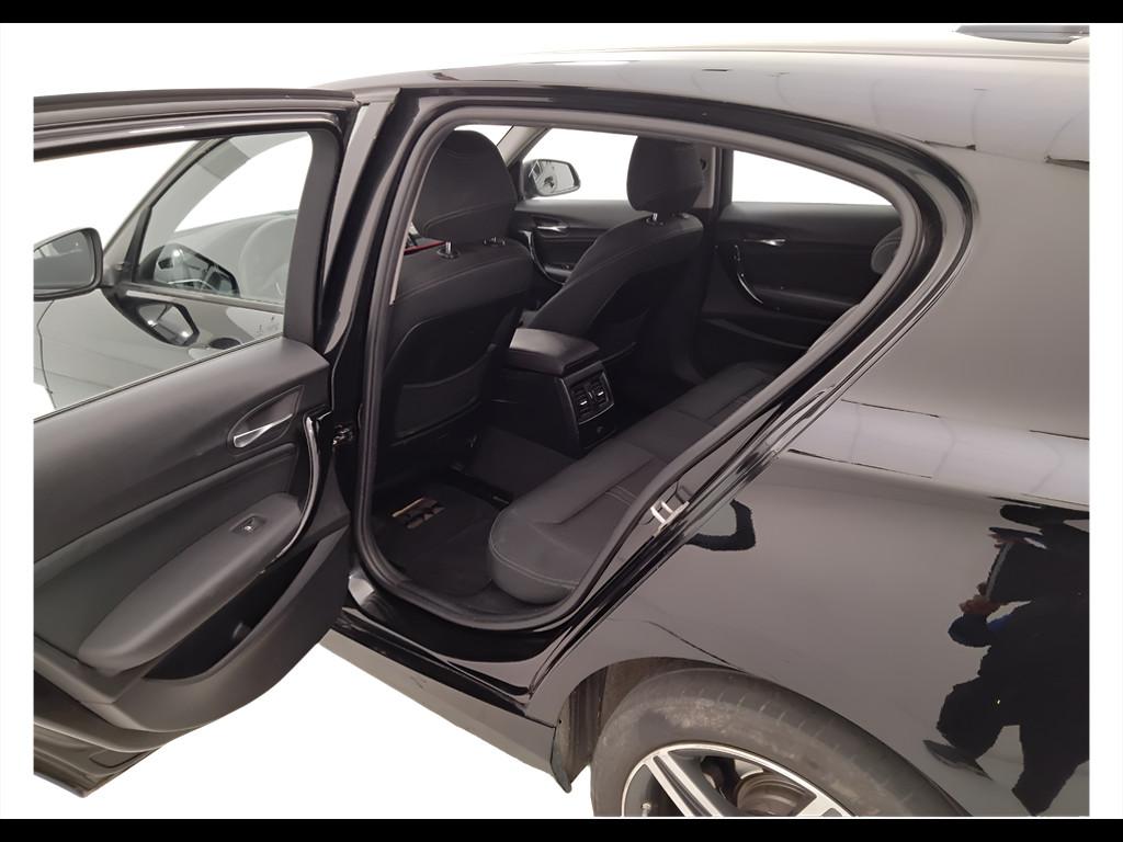 BMW Serie 1 F/20-21 2015 - 118d Sport auto 5p my18