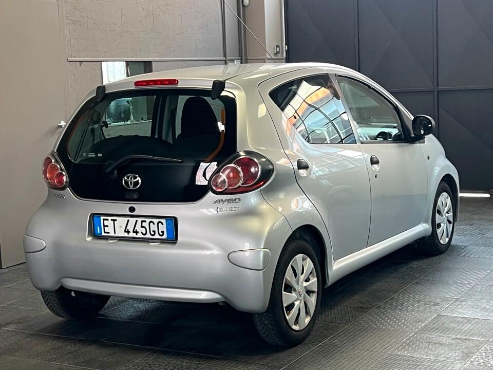 Toyota Aygo 1.0 Connect 5porte - UnicoProprietario