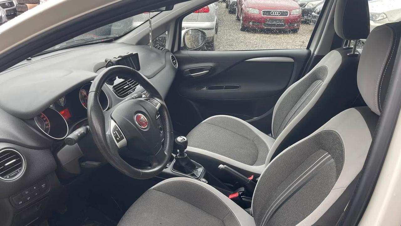 Fiat Punto 1.4 S&S 8V 5 porte Pop CLIMA