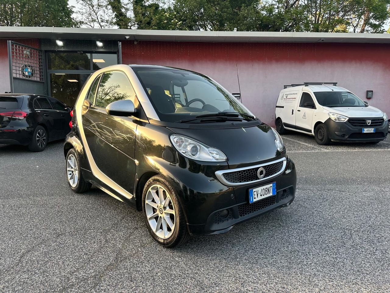 Smart ForTwo 1000 52 kW MHD coupé passion Service Permute Rate Garanzia