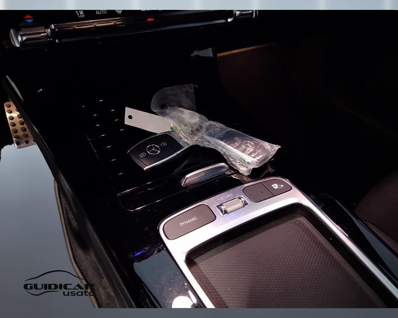 Mercedes-Benz Classe A - W177 2023 - A 200 d AMG Line Advanced Plus auto