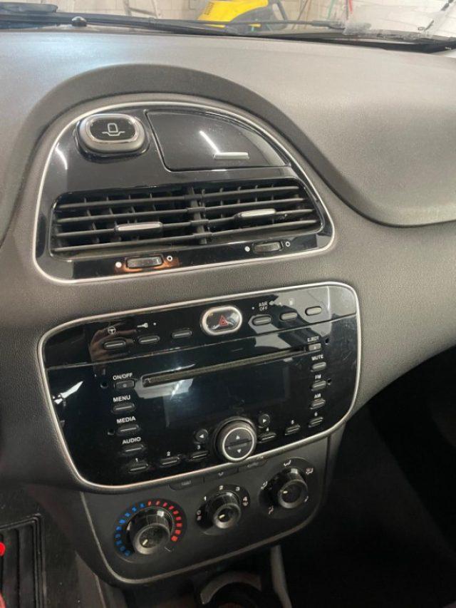 FIAT Punto 1.4 8V 5 porte NaturalPower Lounge