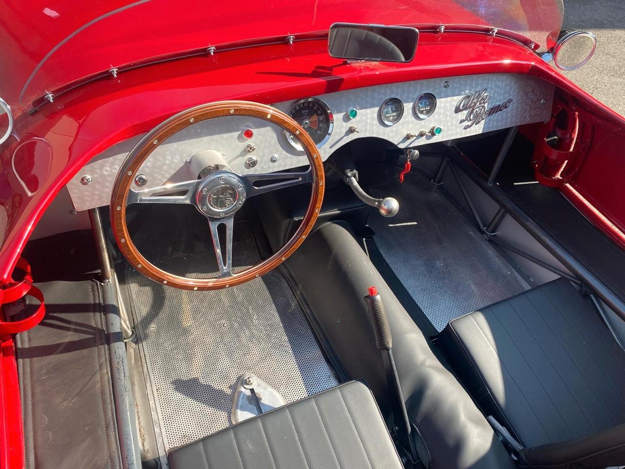 Alfa Romeo Spider Barchetta