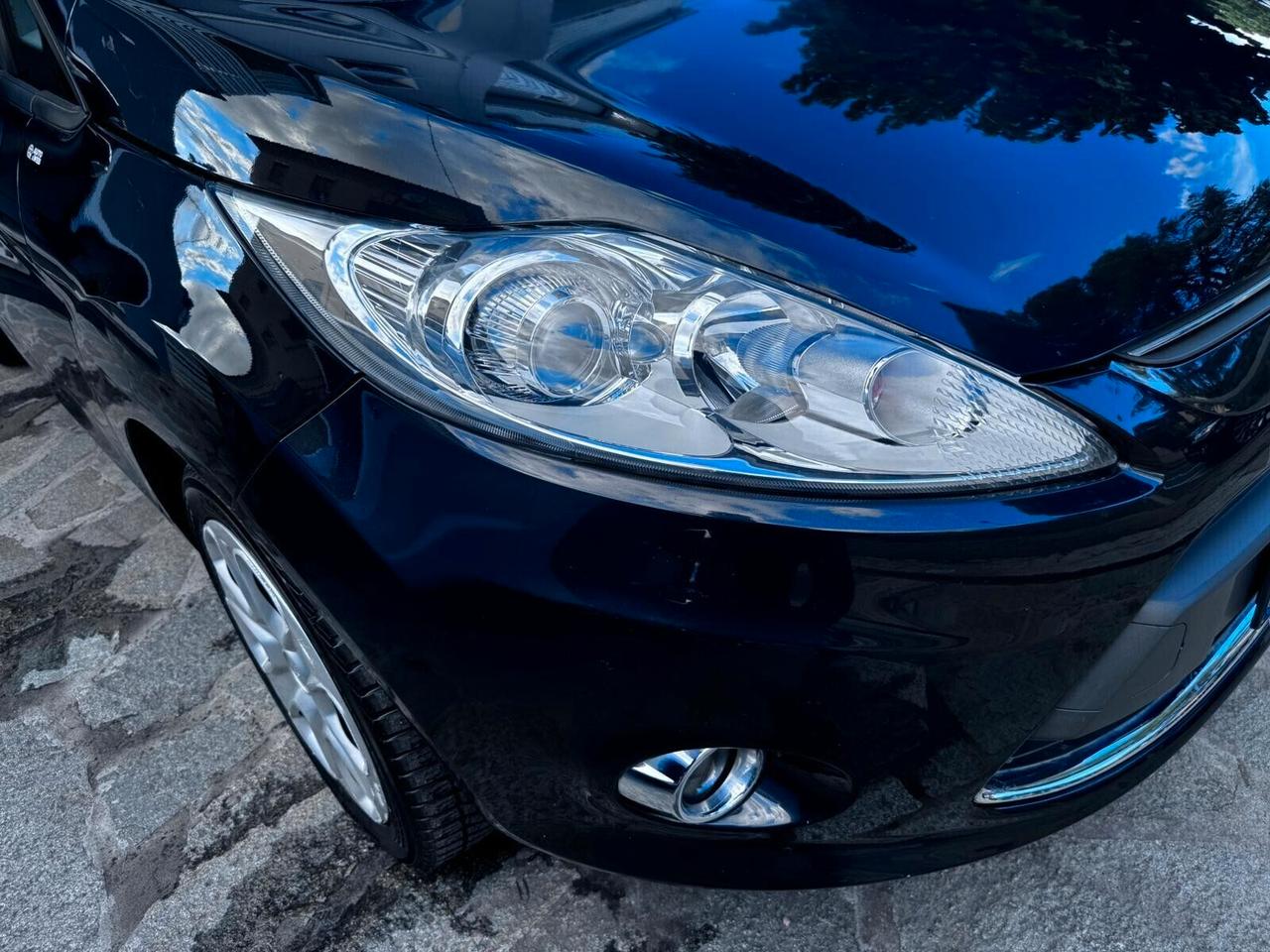 FORD FIESTA 1.4 TDCi 68cv 3p TITANIUM NEOPATENTATI