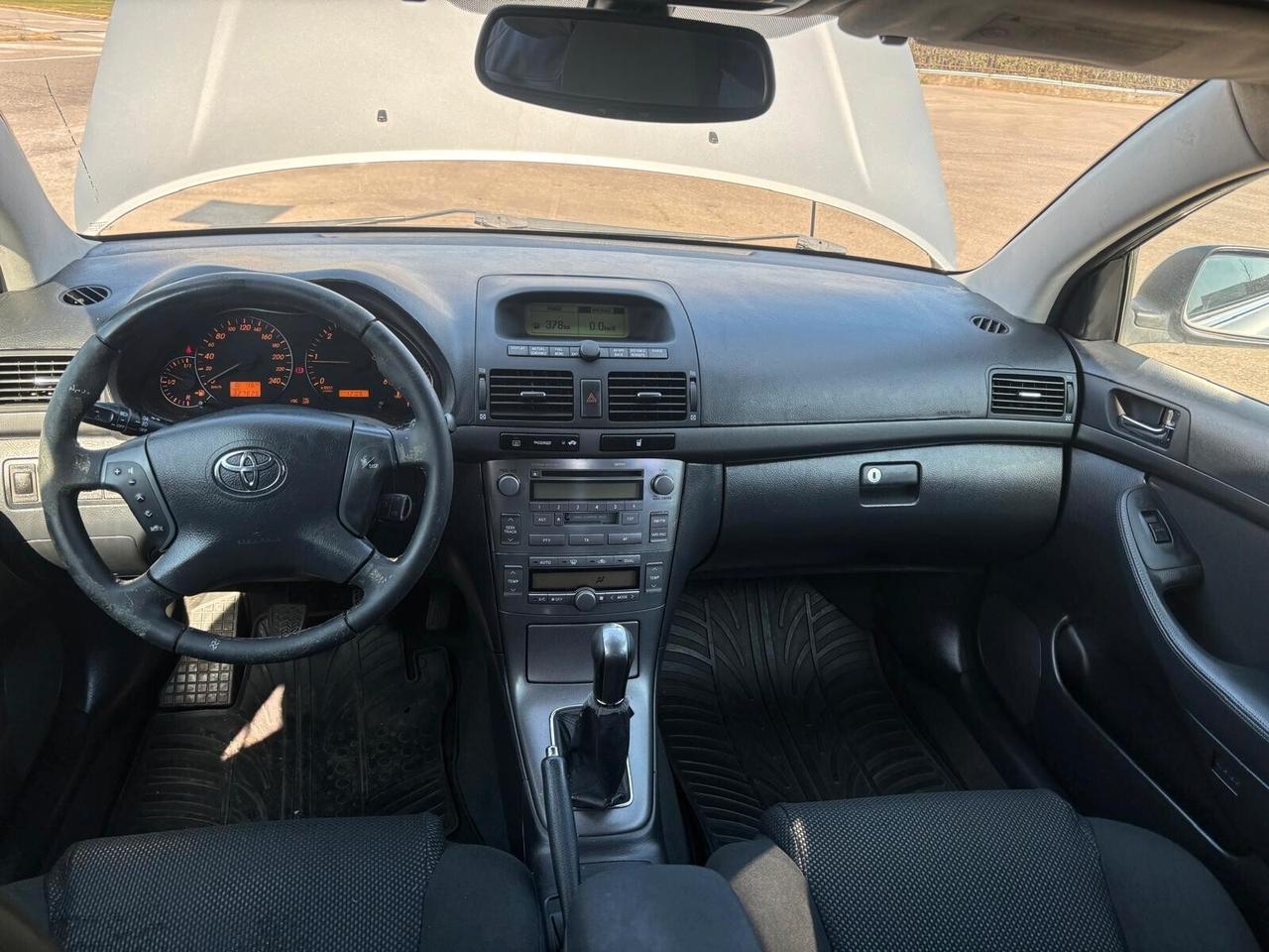 Toyota Avensis 2.0 D-4D 16V Station Wagon