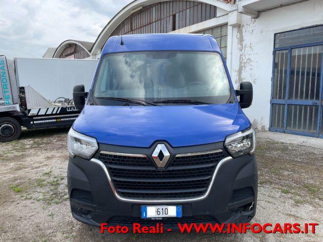 RENAULT Master T33 2.3 dCi 135 CV PASSO MEDIO