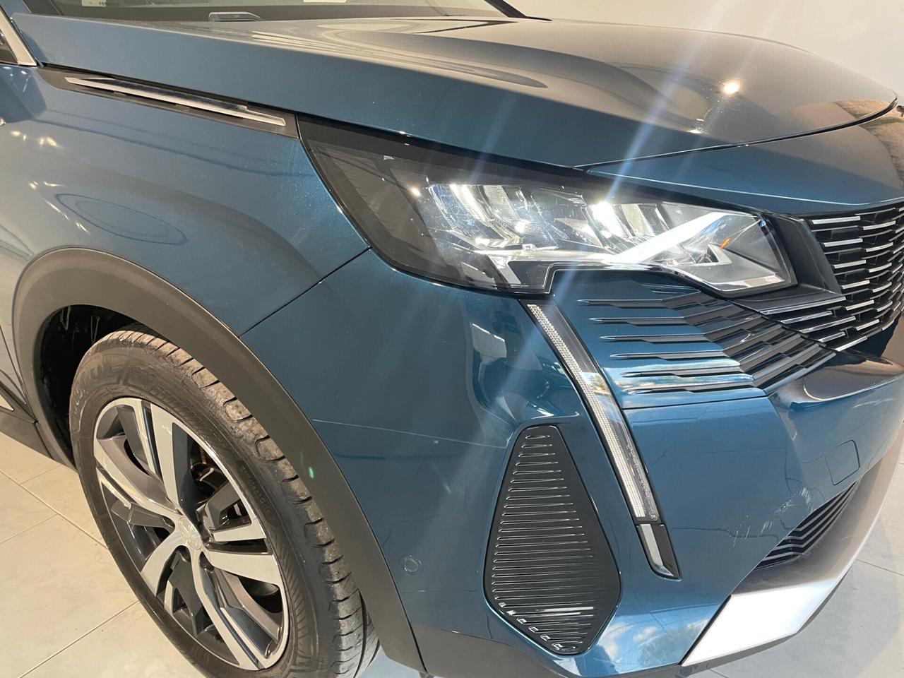Peugeot 3008 Hybrid 225 e-EAT8 Allure IVA ESPOSTA
