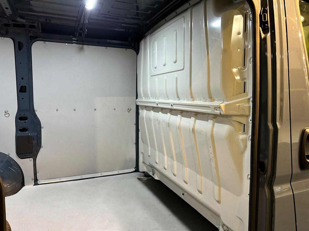 Peugeot Boxer 330 2.2 bluehdi 120cv S&S L1H1 E6d