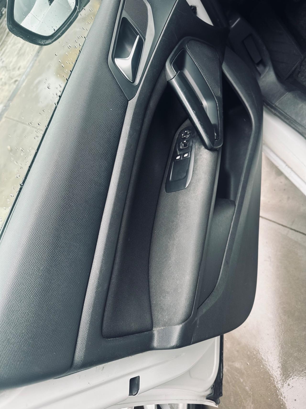 Peugeot 308 1.6 HDi 92 CV Business