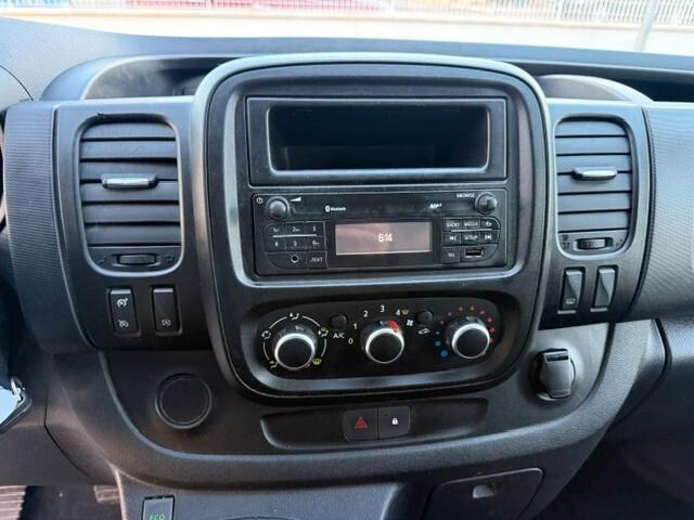 Renault Trafic 2.0 dCi 120 cv P.c T.n Ice 2021