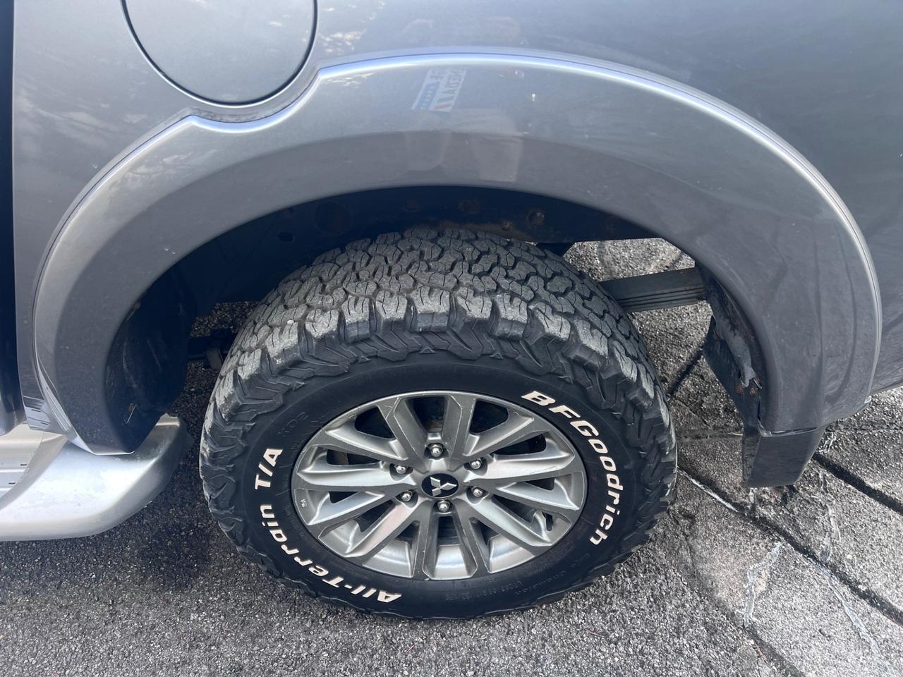 Mitsubishi L200 2.4 DI-D/181CV Double Cab Spartan Hp SDA Special Ed.