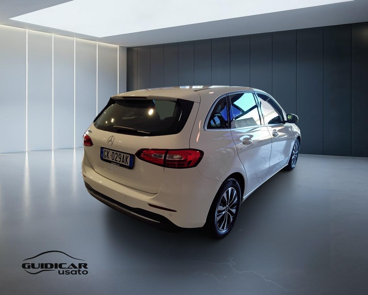 Mercedes-Benz Classe B - W247 2018 - B 180 d Sport Plus auto