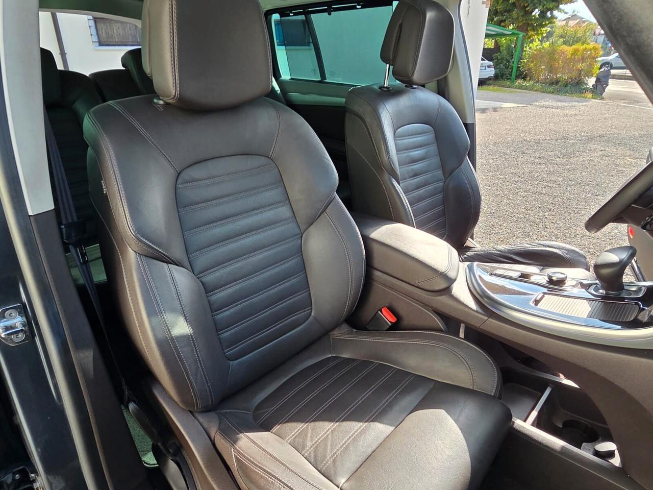 Renault Espace 2.0 DCI Initiale Paris 4Control