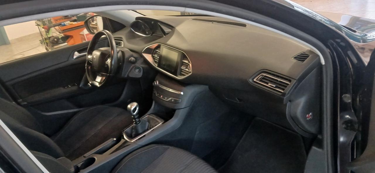 Peugeot 308 s.w. diesel neopatentati1