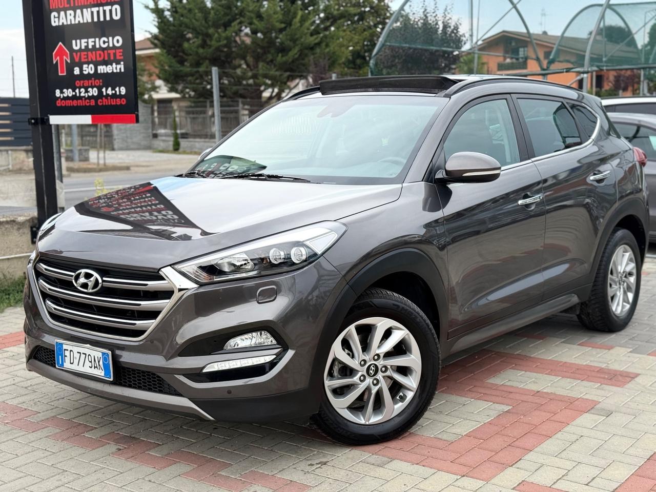 Hyundai Tucson 1.7 CRDi XPossible *TETTO APRIBILE*