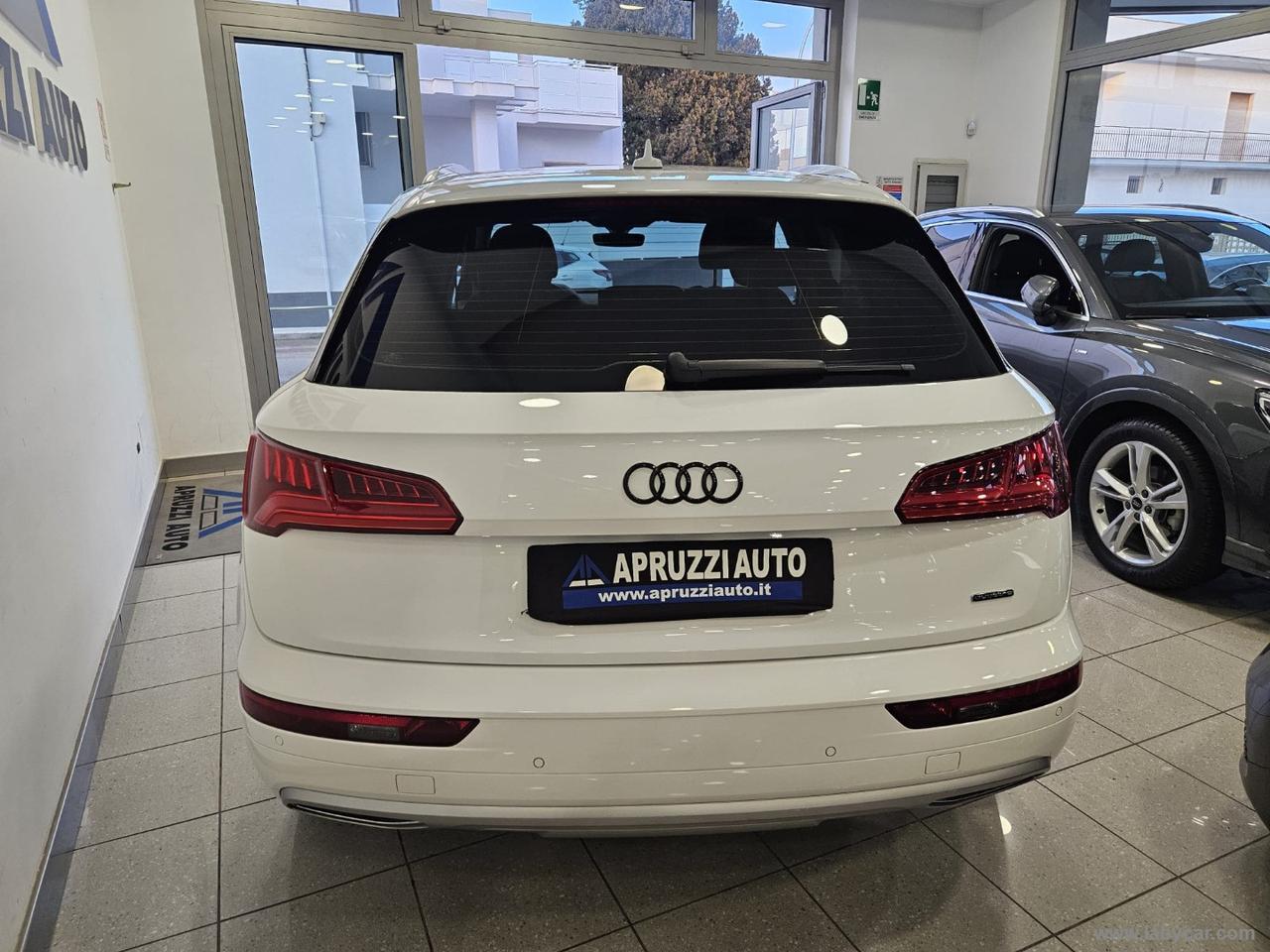 AUDI Q5 2.0 TDI quattro S tr. Business Sport