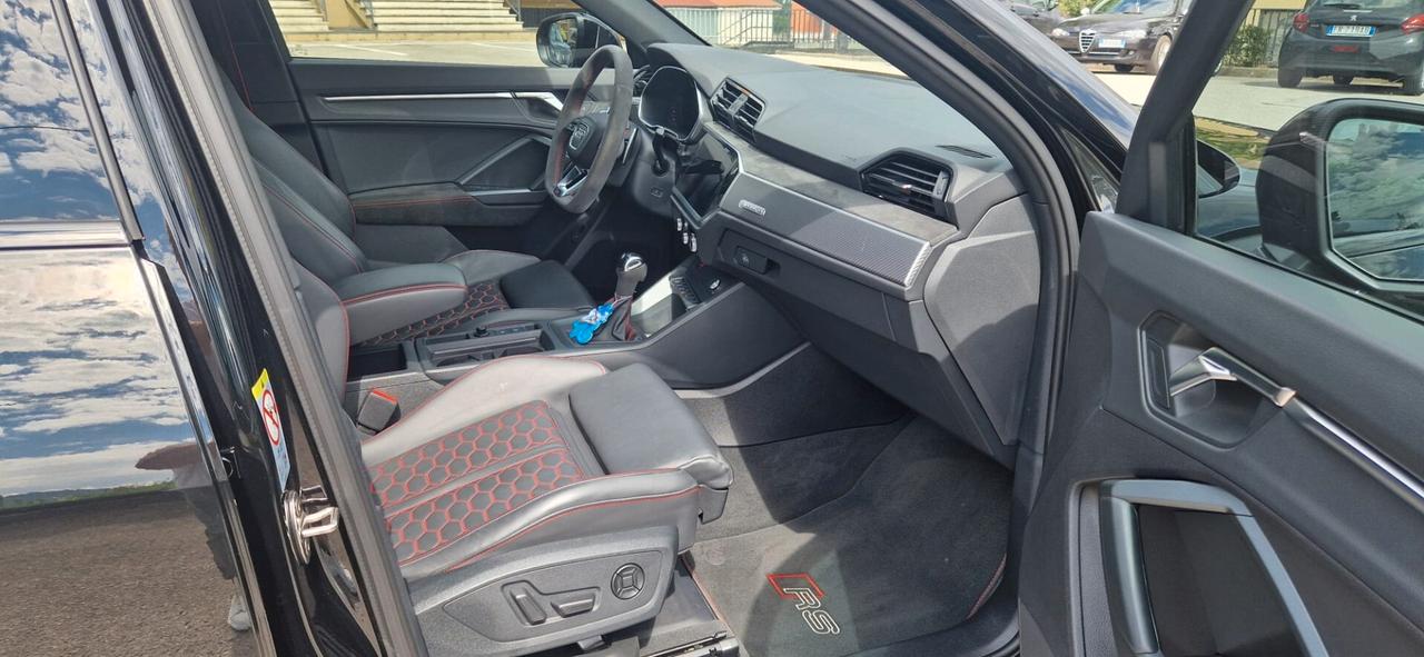 Audi Q3 SPB quattro S tronic