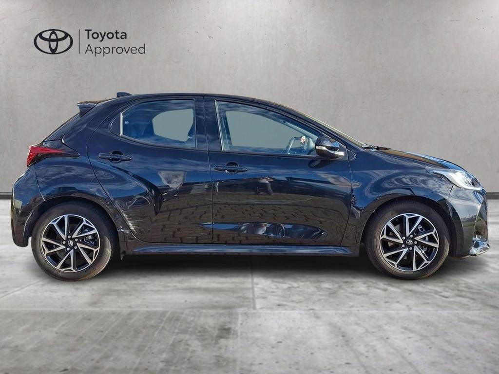 Toyota Yaris 1.5 hybrid Trend