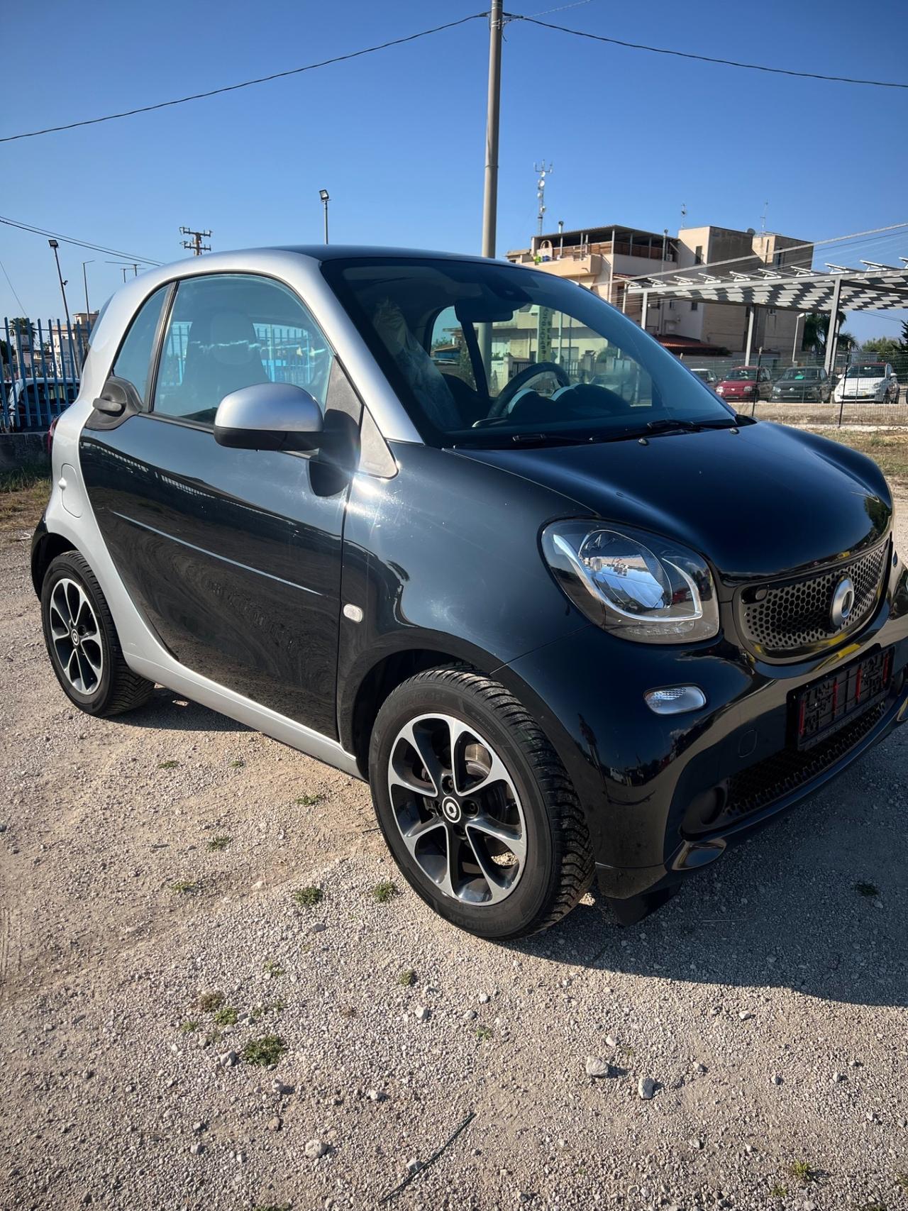 Smart ForTwo 60 1.0 Black Passion