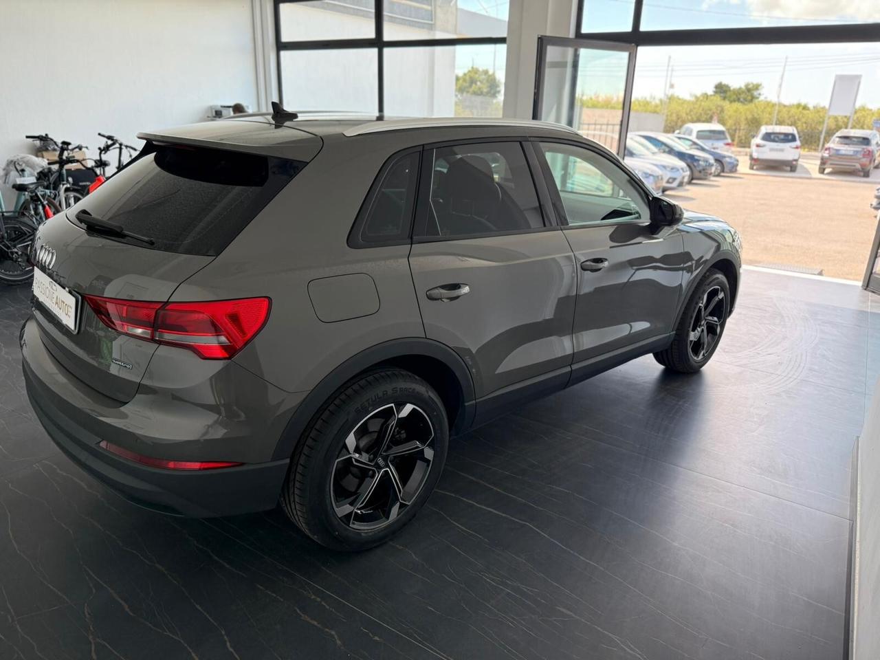 Audi Q3 35 TDI S tronic Business Advanced