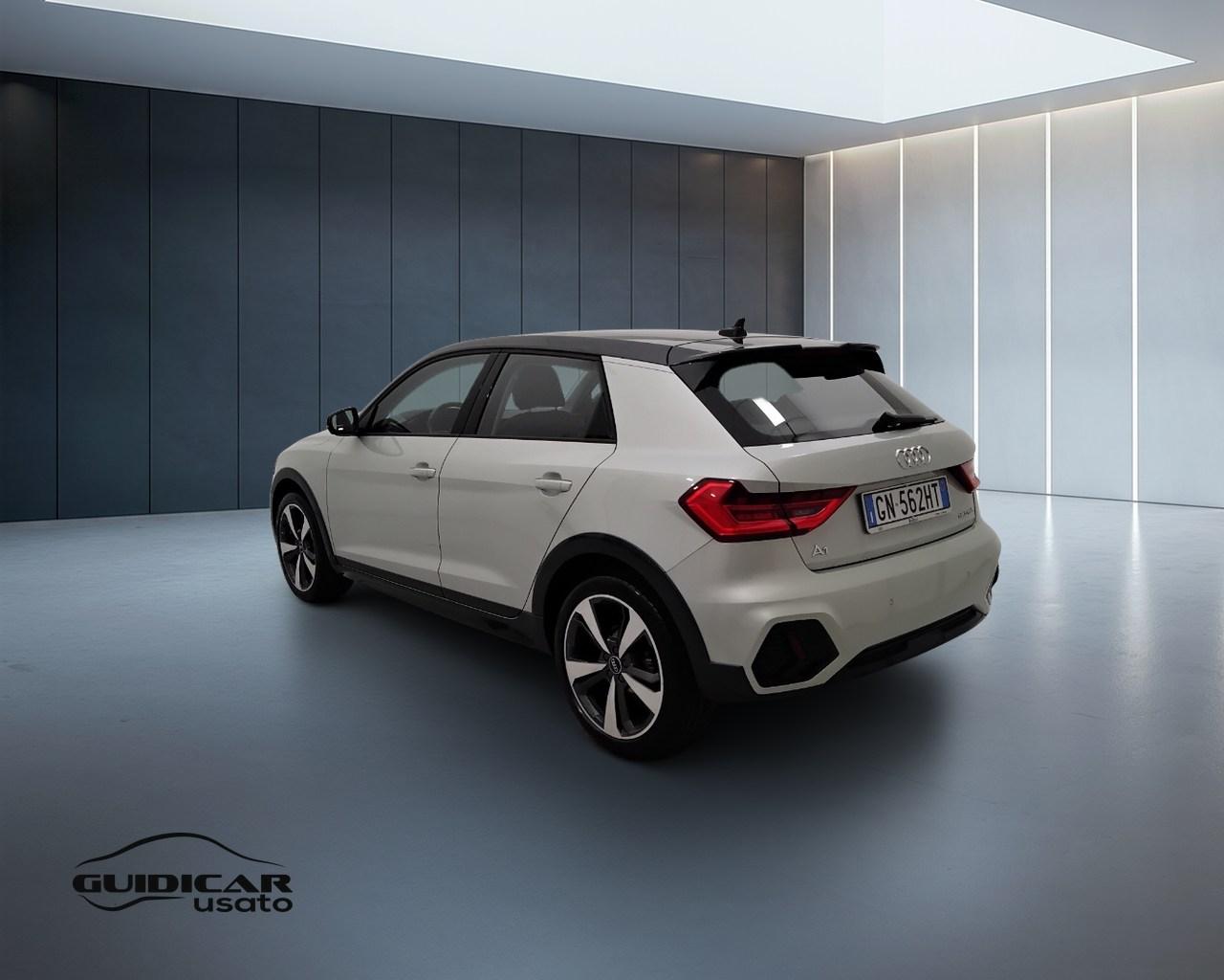 AUDI A1 II 2022 allstreet - A1 allstreet 30 1.0 tfsi Identity Contrast 110cv s tronic