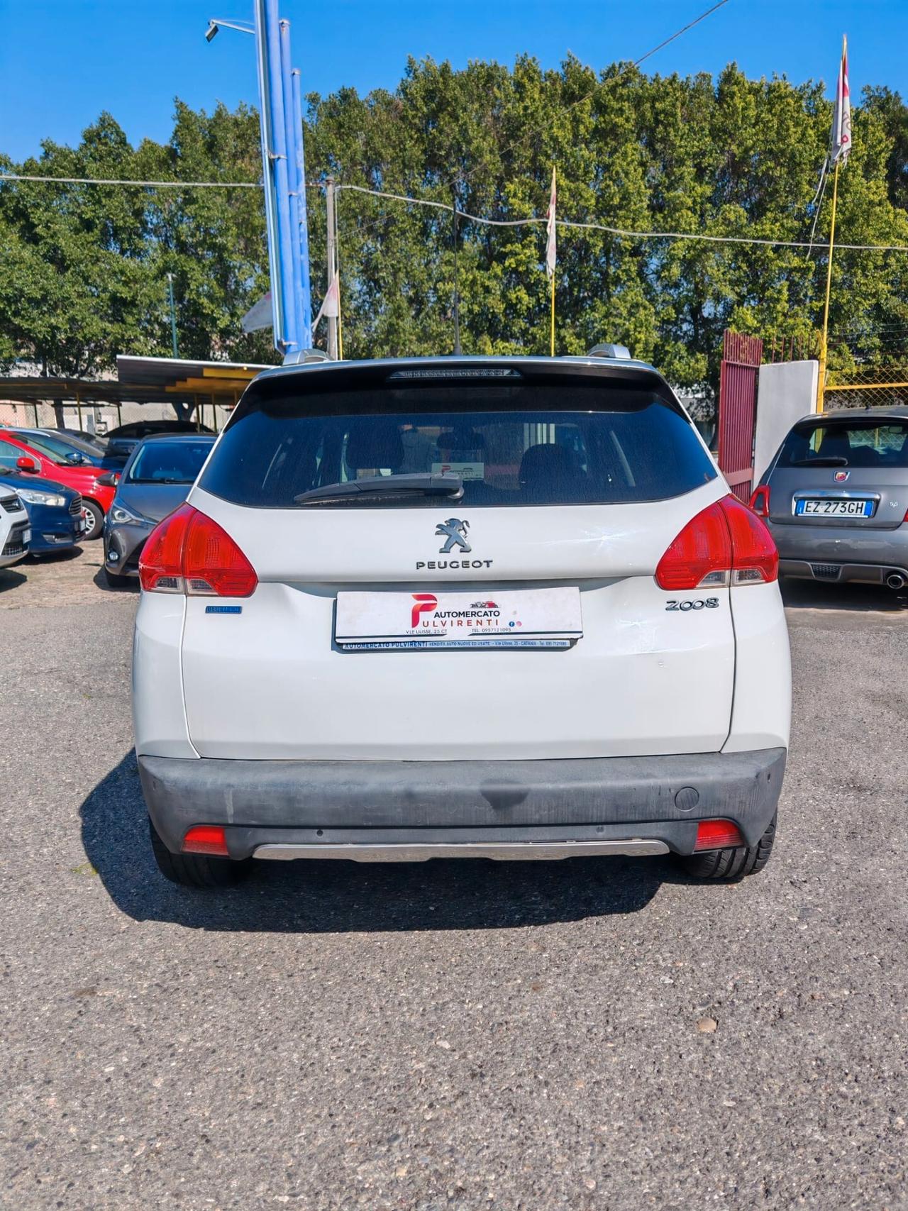 Peugeot 2008 BlueHDi 100 Allure