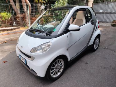 Smart ForTwo 1000 Passion leggi