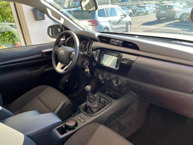 TOYOTA Hilux 2.4 D-4D A/T 4WD 2 porte Extra Cab Comfort