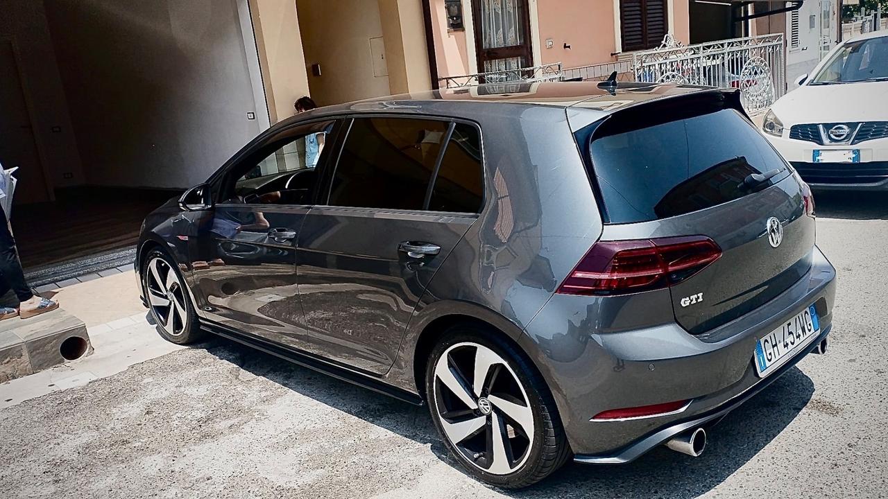 Volkswagen Golf GTI Performance 2.0 TSI DSG 5p. BlueMotion Technology