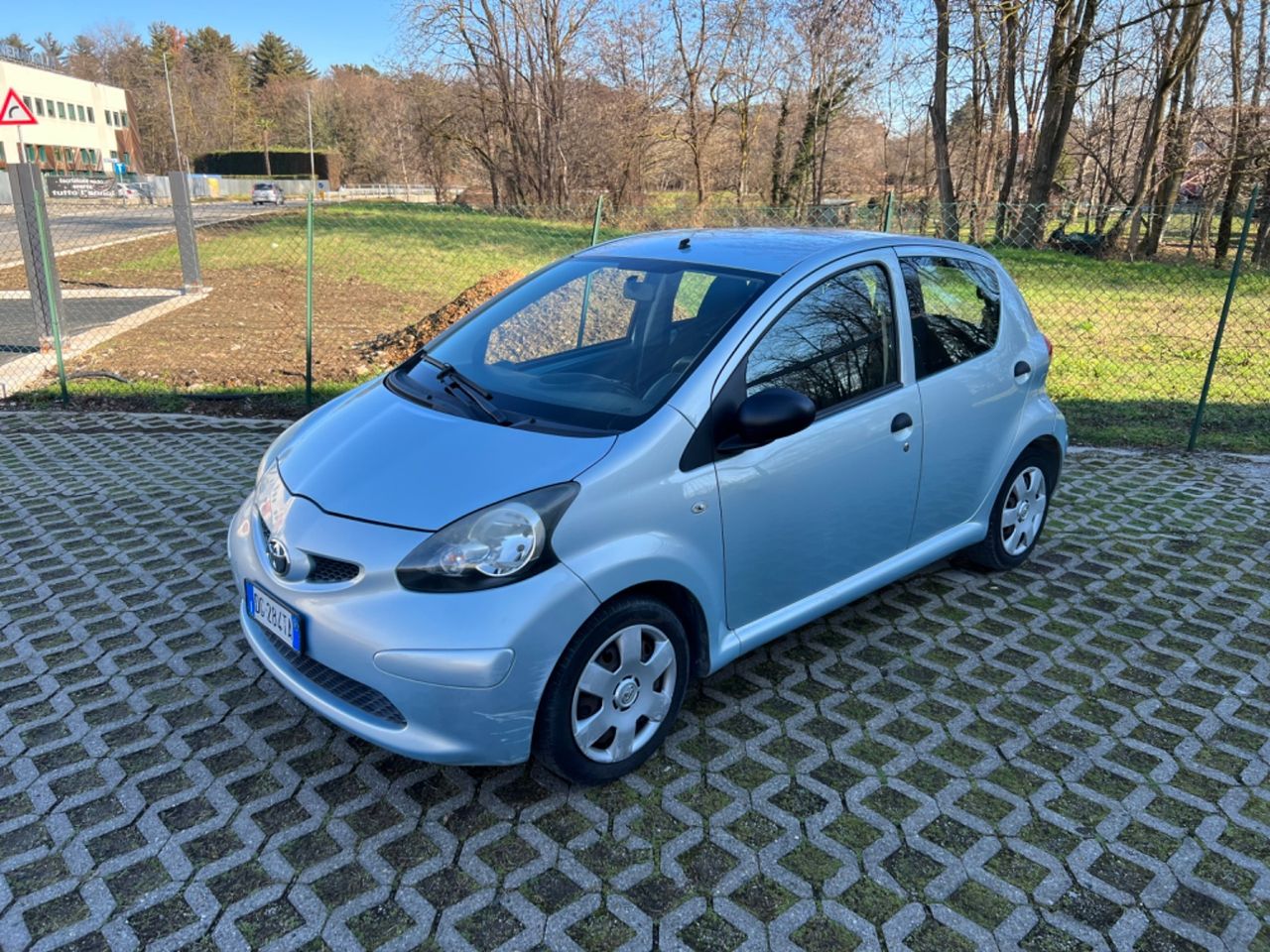 Toyota Aygo 1.0 12V VVT-i 5 porte Sol*Clima*Servo*Radio Cd