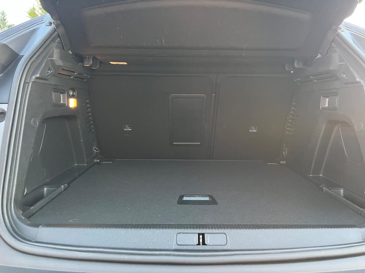 Peugeot 3008 BlueHDi 130 EAT8 Allure