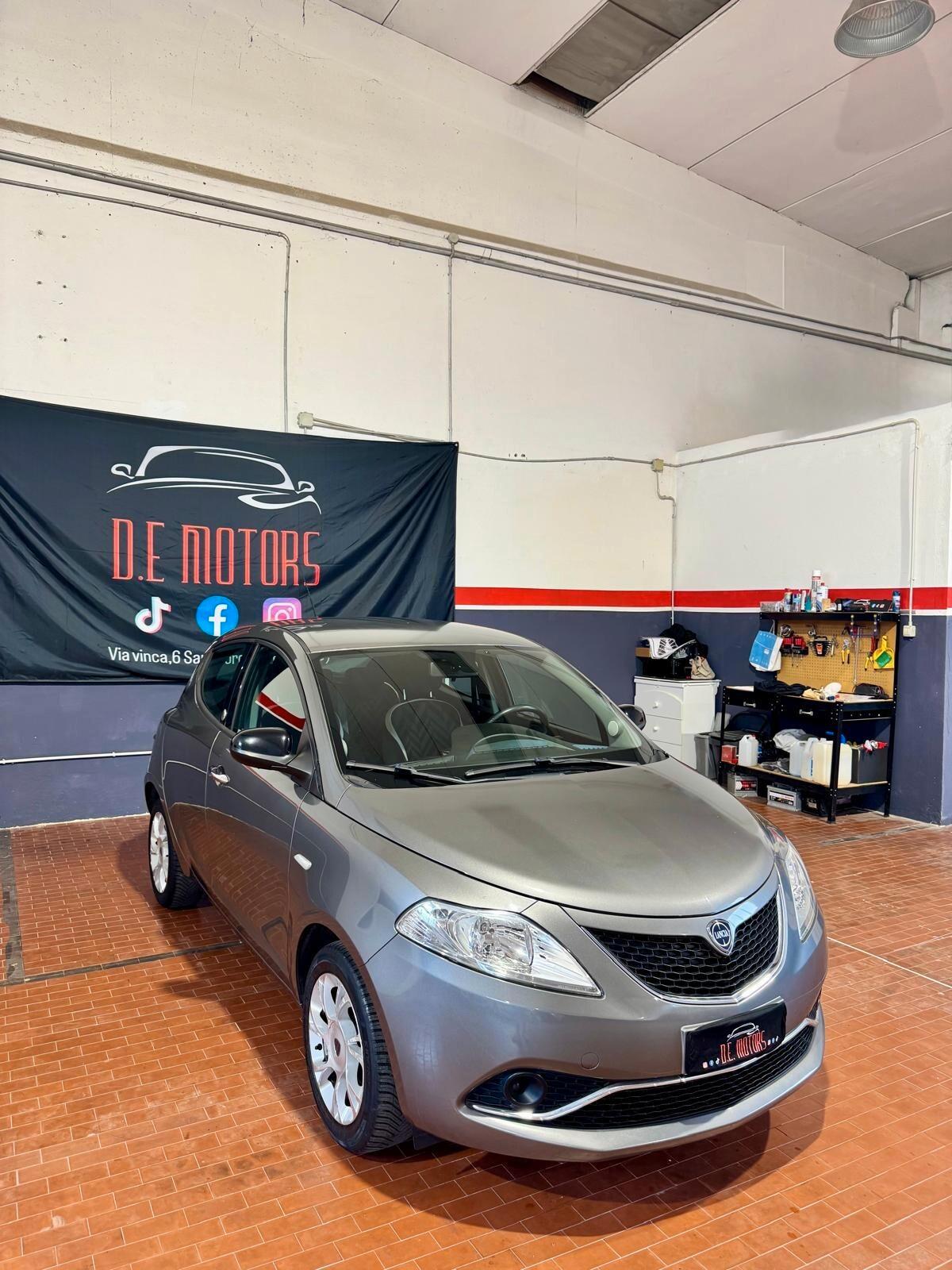 Lancia Ypsilon 1.2 69 CV 5 porte GPL Ecochic Gold