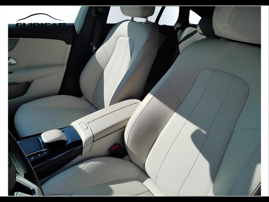 Mercedes-Benz CLA Sh.Brake - X118 - CLA Shooting Brake 180 d Sport auto