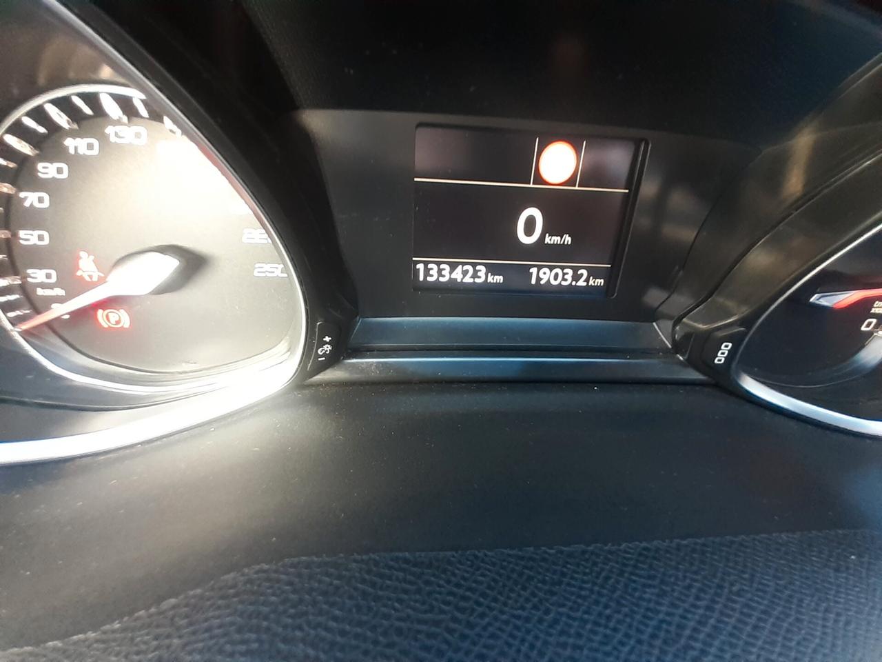 Peugeot 308 BlueHDi 130 S&S SW Business