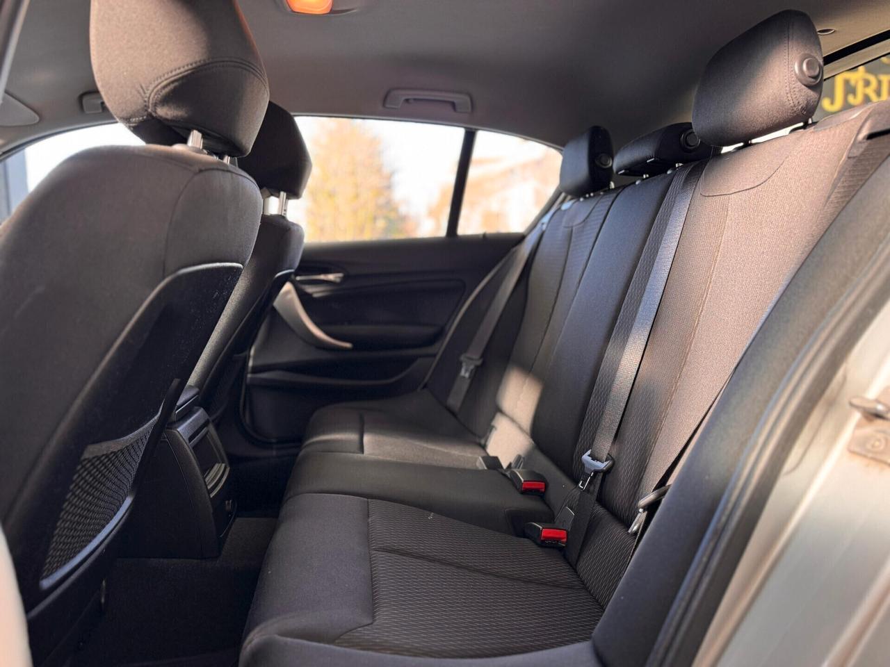 Bmw 116 116d 5p. Urban