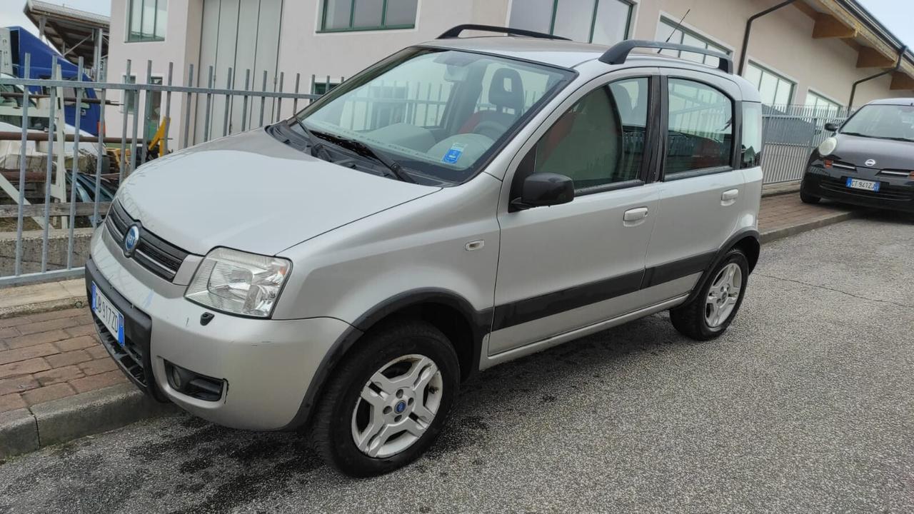 FIAT PANDA 1.2 BENZINA 4X4 CLIMBING 4WD