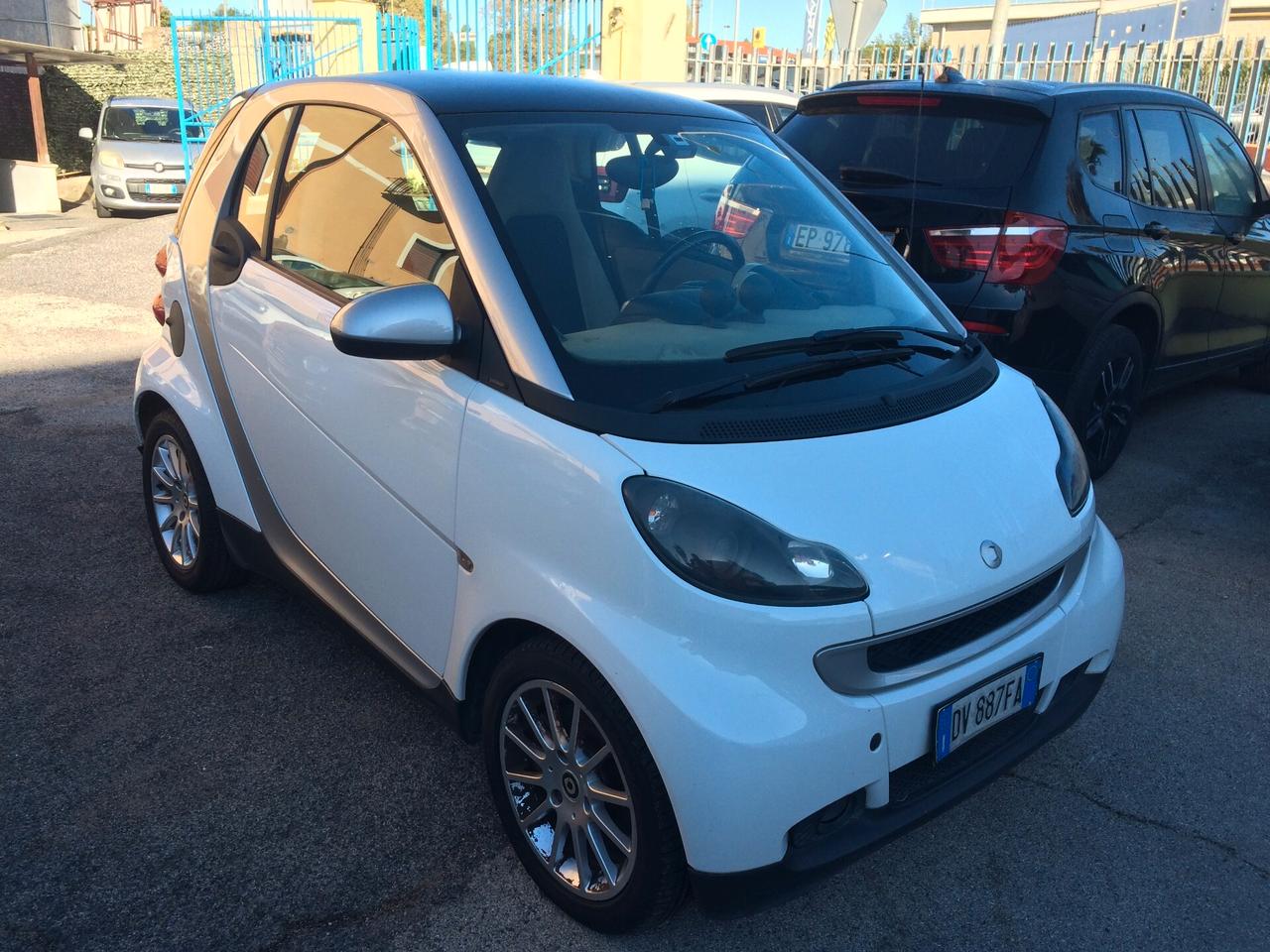 2009 Smart ForTwo 1000 52 kW coupé passion tagliandata !!!