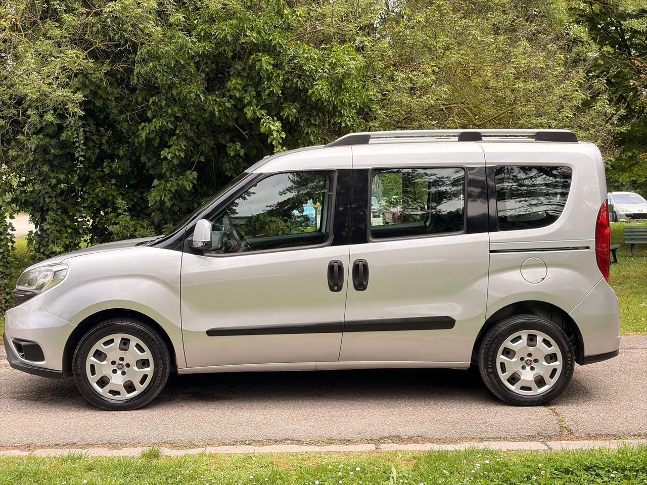 Fiat Doblo Doblò 1.4 T-Jet 16V Natural Power Lounge 2015