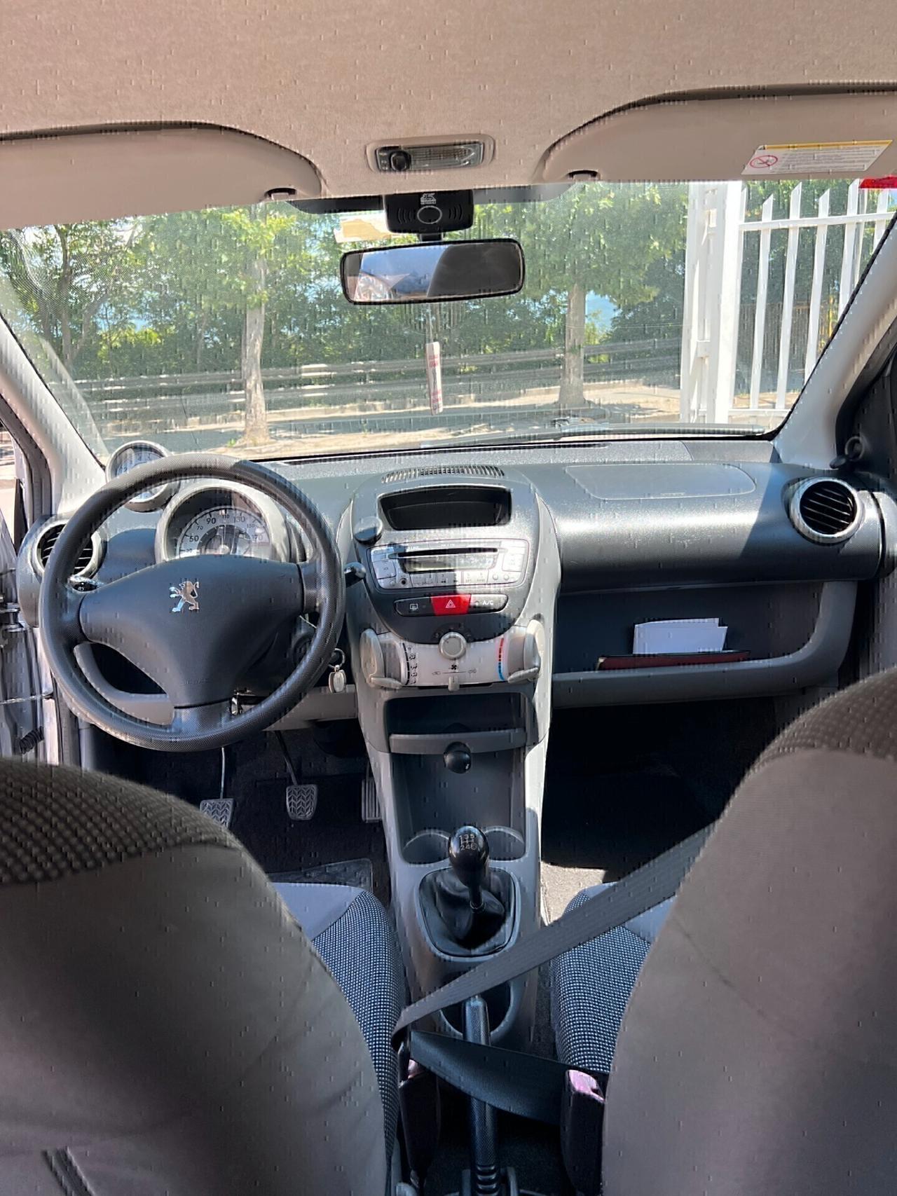 Peugeot 107 1.0 68CV 5p. Plaisir