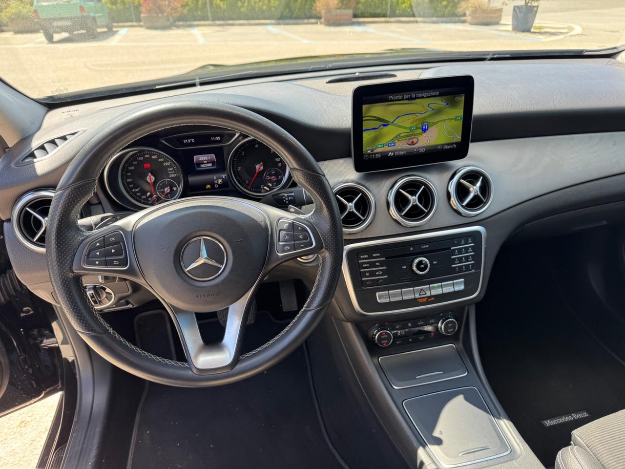 Mercedes-benz GLA 200 d Automatic Sport