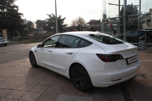 TESLA Model 3 RWD