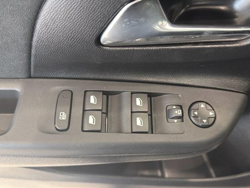 Opel Corsa Nuova GS Hybrid 110CV DTC6
