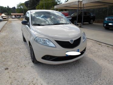 Lancia Ypsilon 1.2 69 CV 5 porte Platinum (GPL)