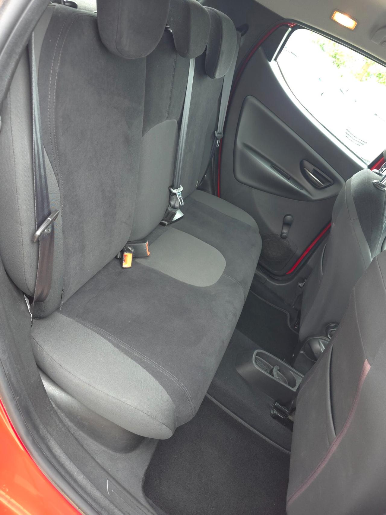 Lancia Ypsilon 1.2 69 CV 5 porte GPL Ecochic Gold