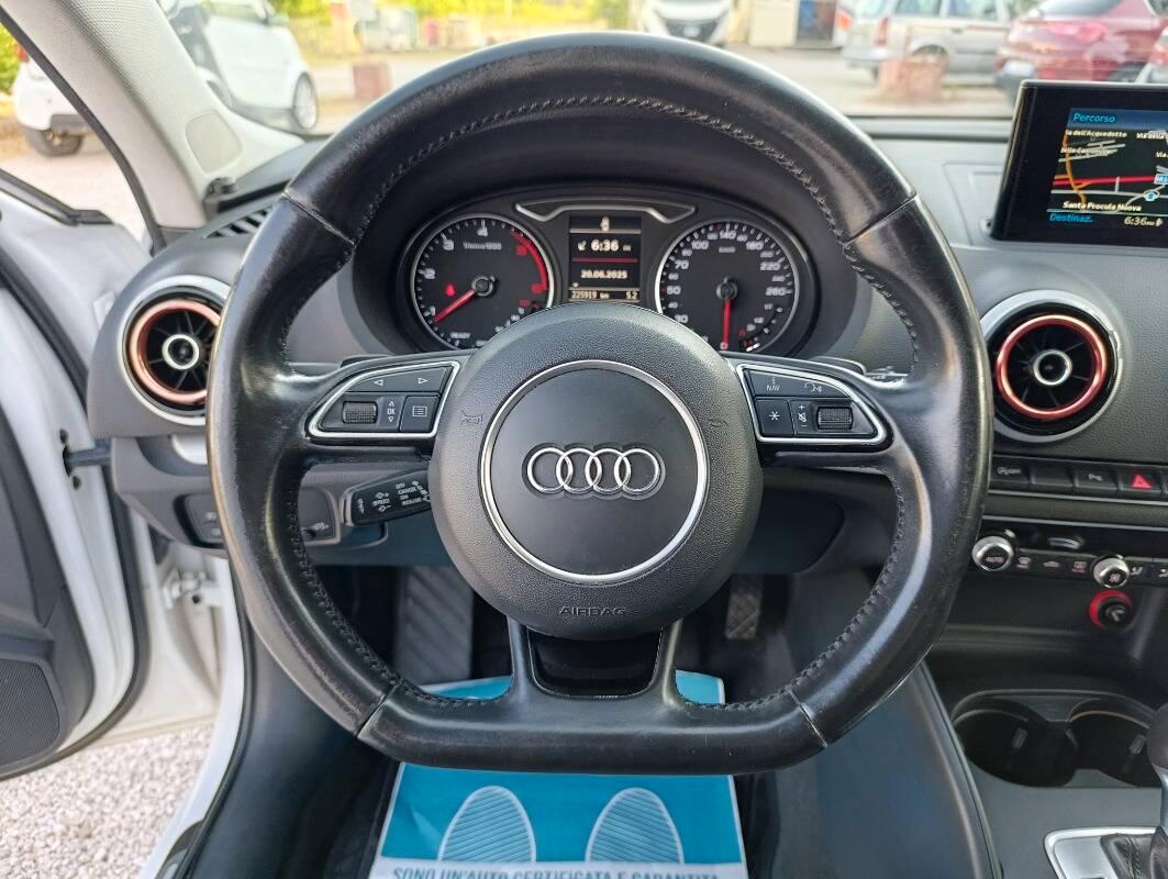 Audi A3 2.0 tdi Attraction 150cv s-tronic E6