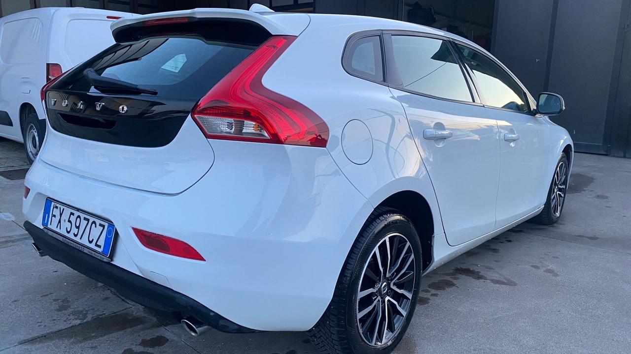 Volvo V40 D2 Business Plus