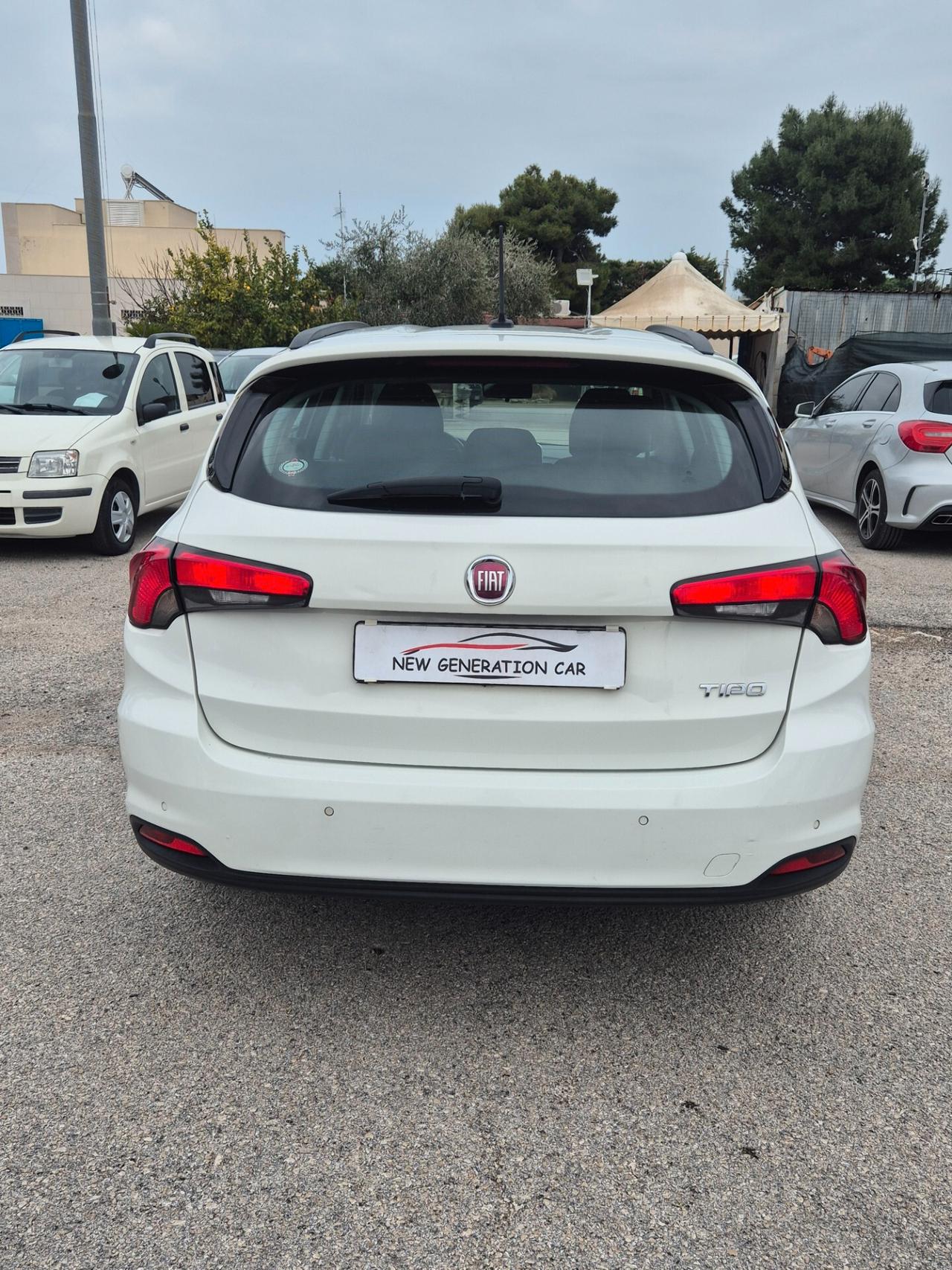 Fiat Tipo 1.6 Mjt S&S SW Lounge